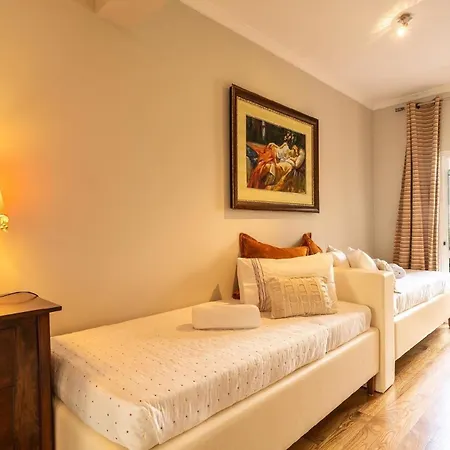 Studio Fuer 3 Personen Und 1 Kind In Funchal, Madeira Und Umgebung *