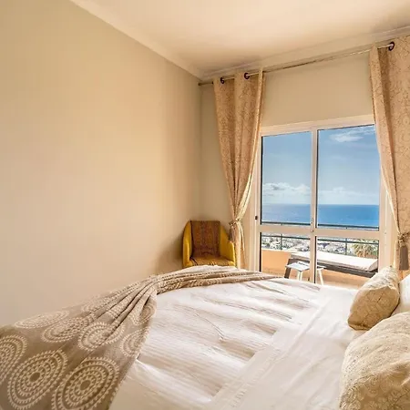 Apartment Studio Fuer 3 Personen Und 1 Kind In Funchal, Madeira Und Umgebung *
