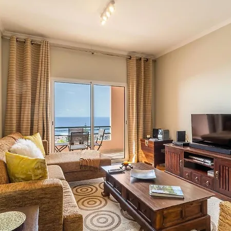 Studio Fuer 3 Personen Und 1 Kind In Funchal, Madeira Und Umgebung * Funchal (Madeira)